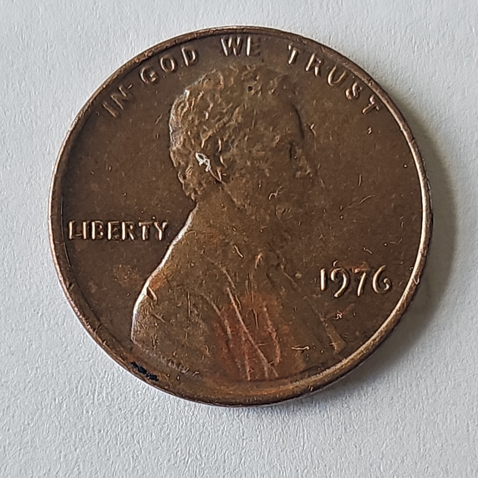1976 Lincoln Penny No Mint Mark - Beautiful Lettering Long 9 Long 6