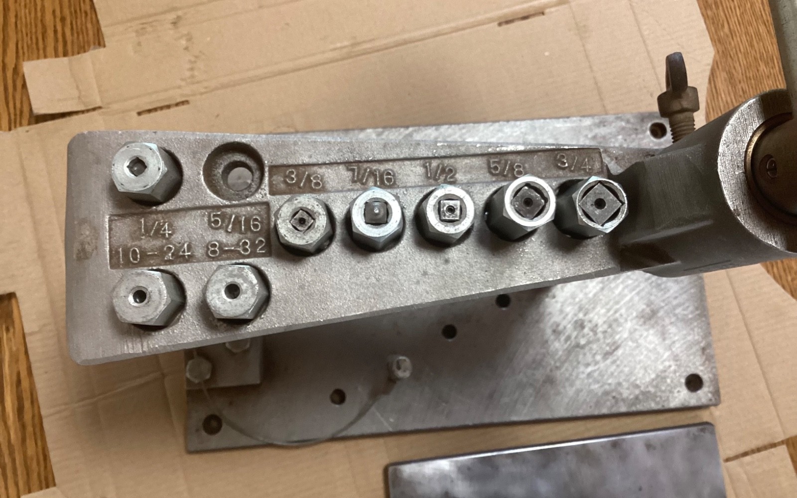CEDARBERG Ind. Inc. Mpls, MN USA Hand E-Z Tapper + Mini Tapper with Most Taps