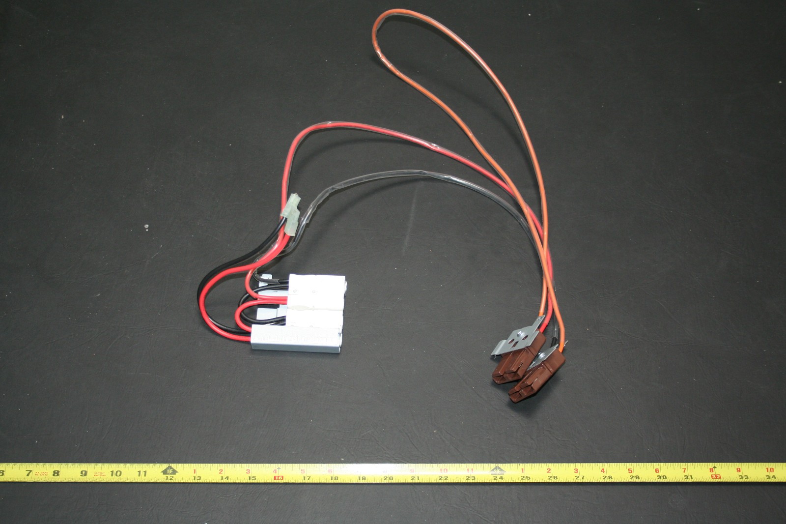 APC SURT6000XLT Smart UPS Parts- brown & white battery wire/conn parts or repair