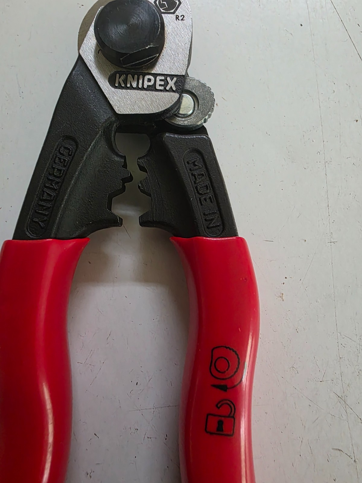 Matco Tools PWC8A Knipex 7 1/2" Wire/Cable Cutter