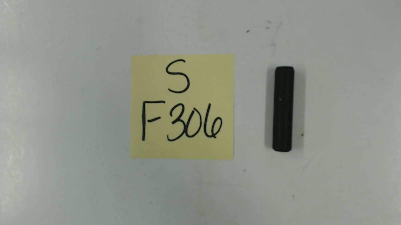 33261725 Valve Guide