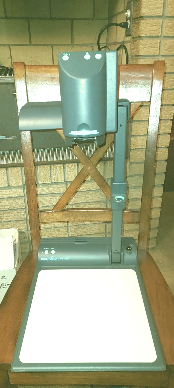 WOLFVISION VZ-8plus PROJECTER