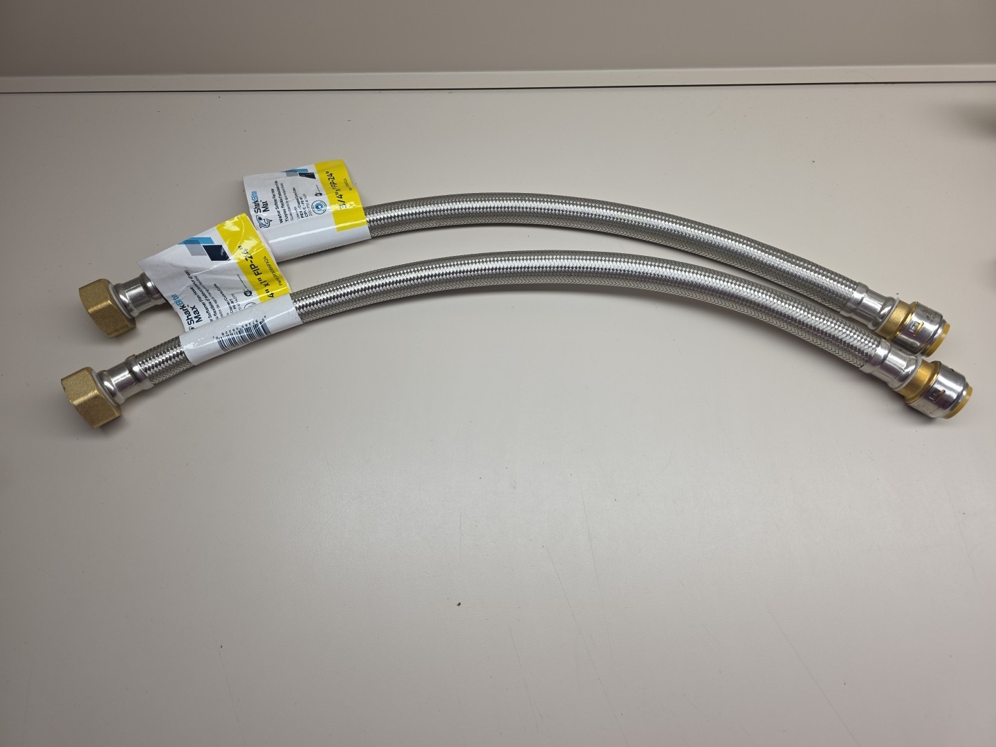 (2) NEW SharkBite Max 3/4"x1" FIP-24" Braided Stainless Steel Hose UR3086FX2