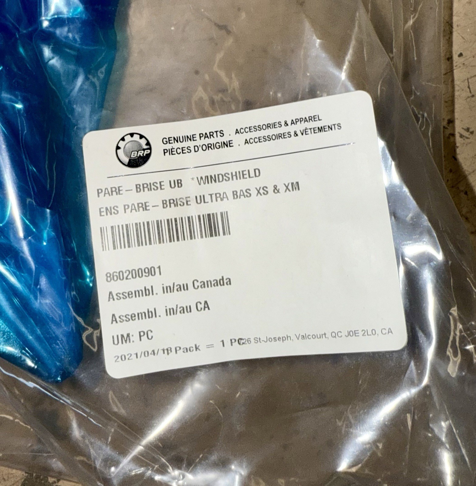 BRP OEM XS & XM/Lynx windshield 860200901 new