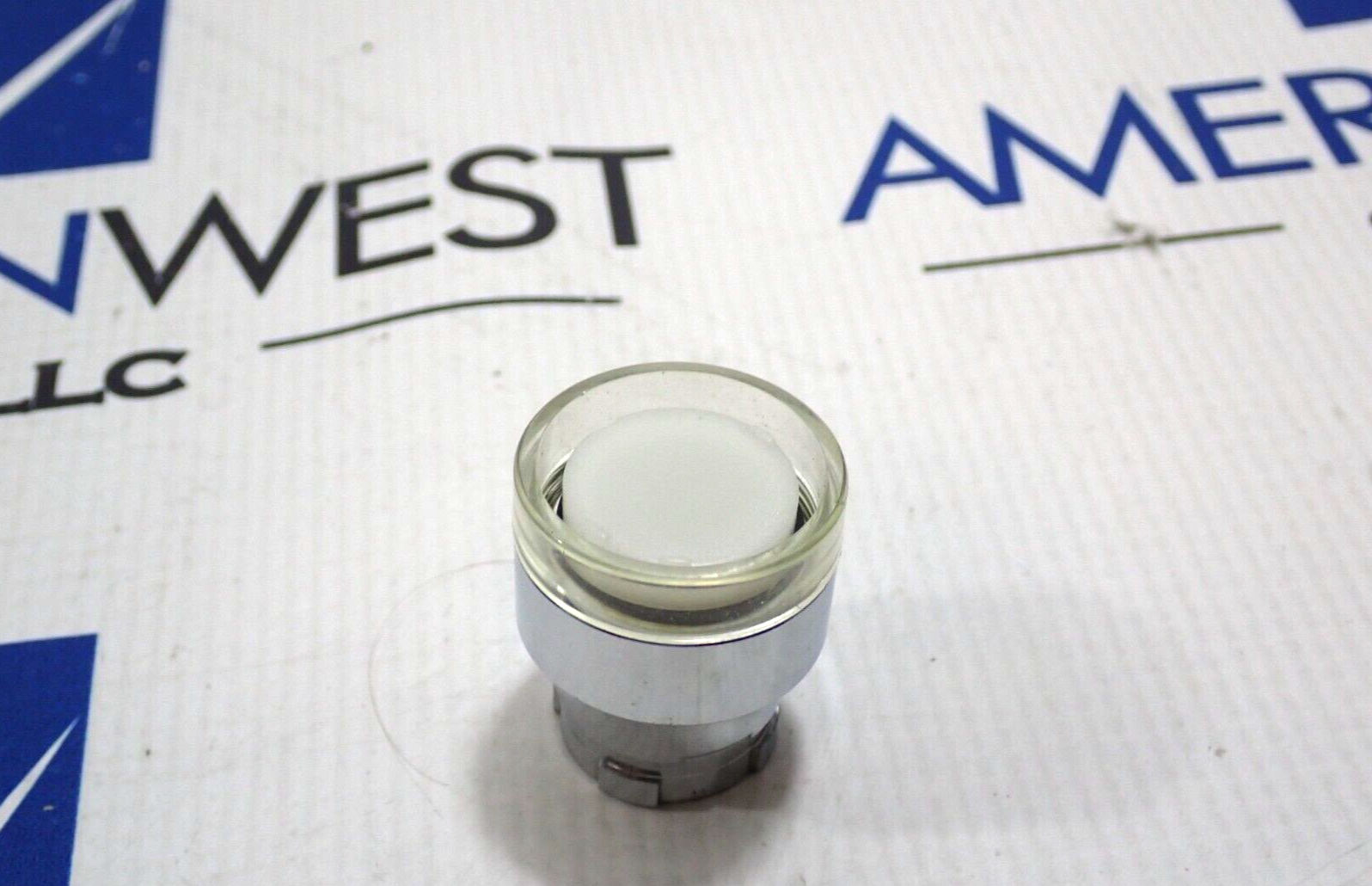 New Telemecanique ZB2BW37 Clear Pushbutton Operator