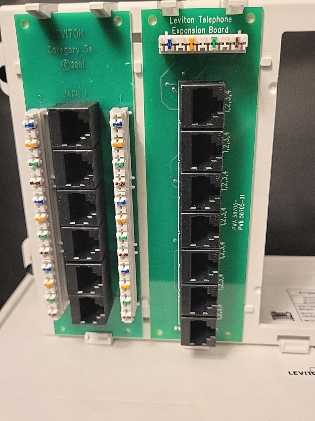 LEVITON 47606-BNP BASIC HOME NETWORKING PLUS PANEL 2GHZ DISTRIBUTION MODULE