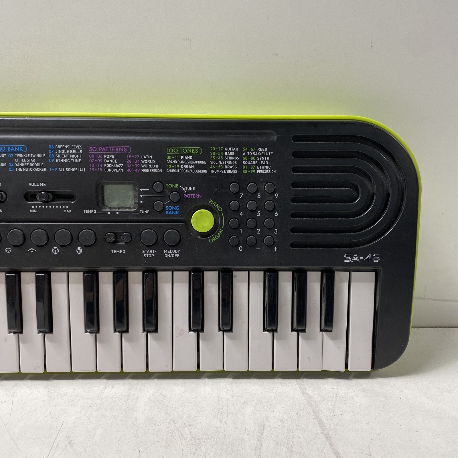 Casio Mini Electronic Keyboard SA-46 Green Black 32 Keys