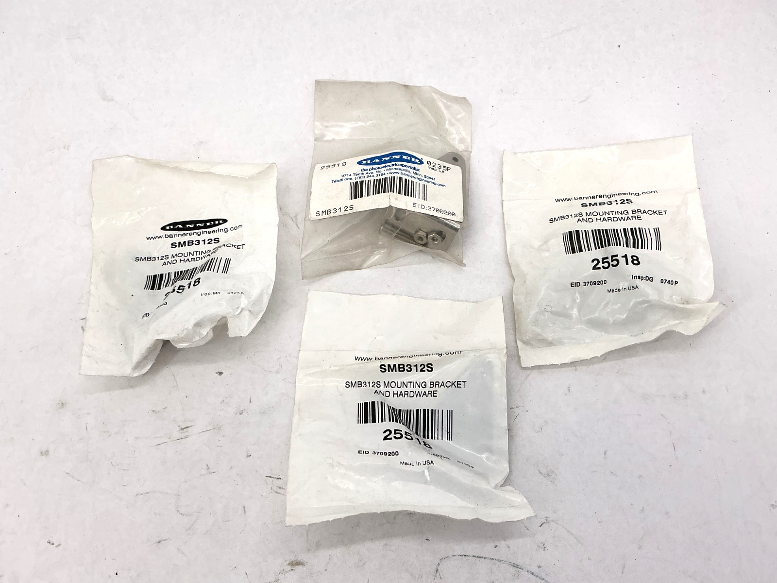 Lot of 4 New Banner SMB312S Mounting Bracket and Hardware 25518