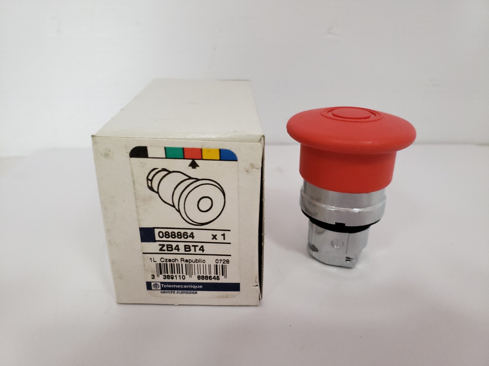 TELEMECANIQUE ZB4 BT4 PUSHBUTTON RED PUSH/PULL (088864) NIB