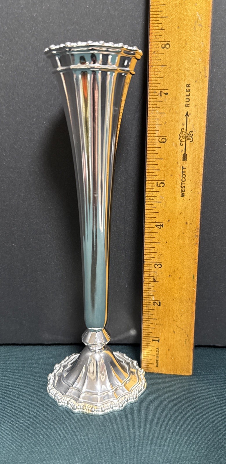 Silverplated Bud Vase Scalloped Fluting Beaded Trim 7.75” BEAUTIFUL! Avon