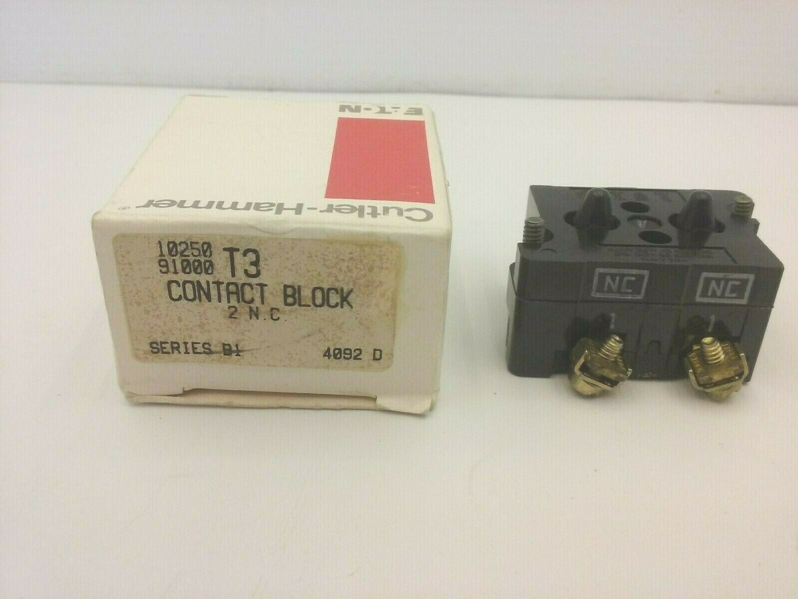 CUTLER HAMMER 1025091000T3 CONTACT BLOCK 2 N.C. NIB