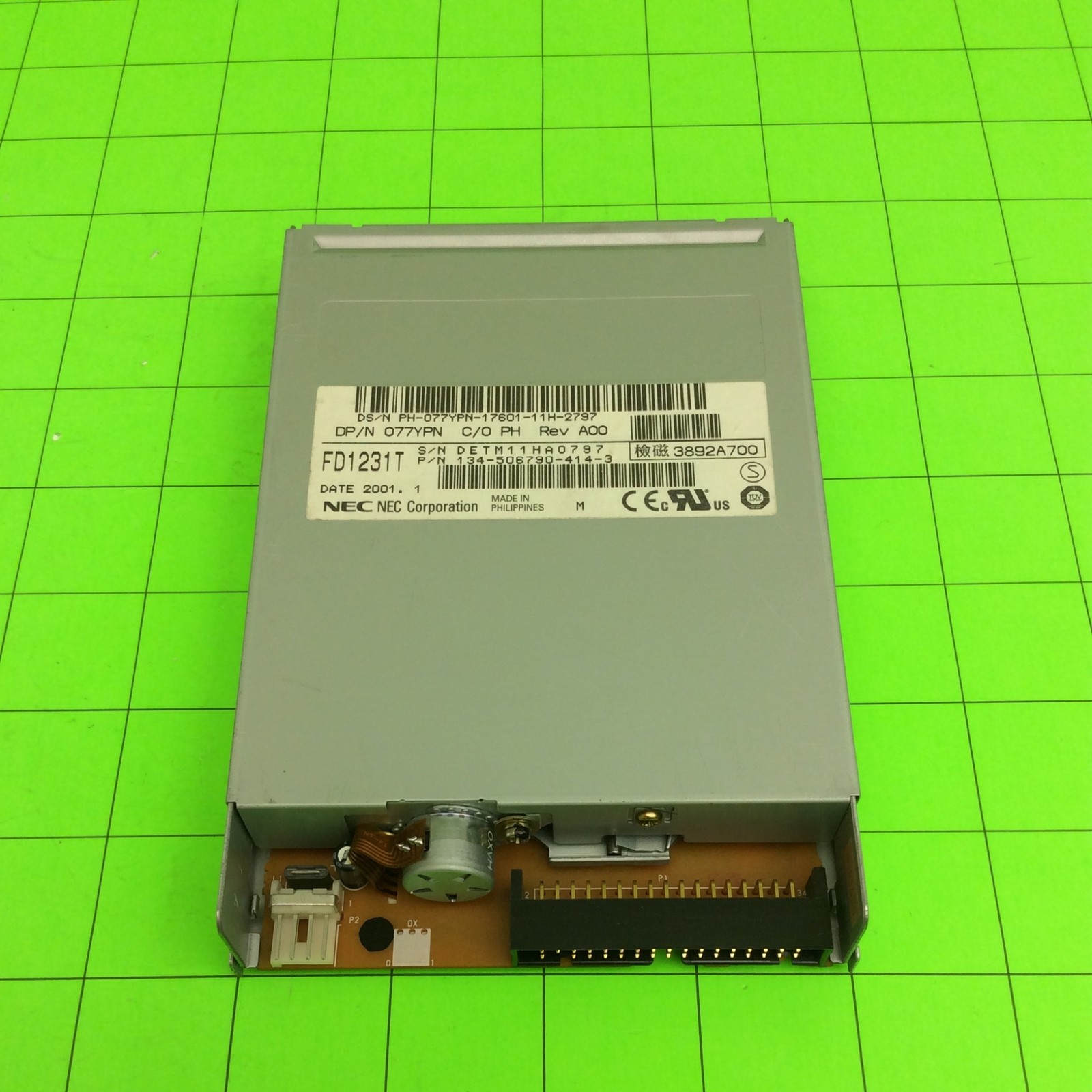 Desktop Computer 077YPN 134-506790-414-3 Floppy Disk Drive