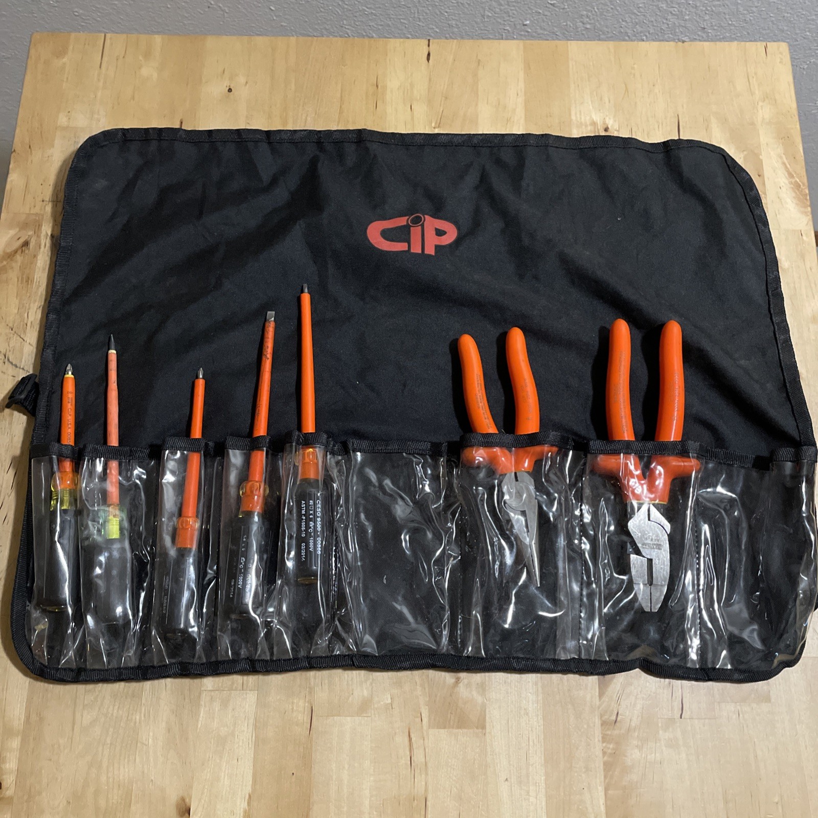 CESG CIP Dbl Insulated Electrician Tool Kit 1000V Rated 7-Piece Professional Set