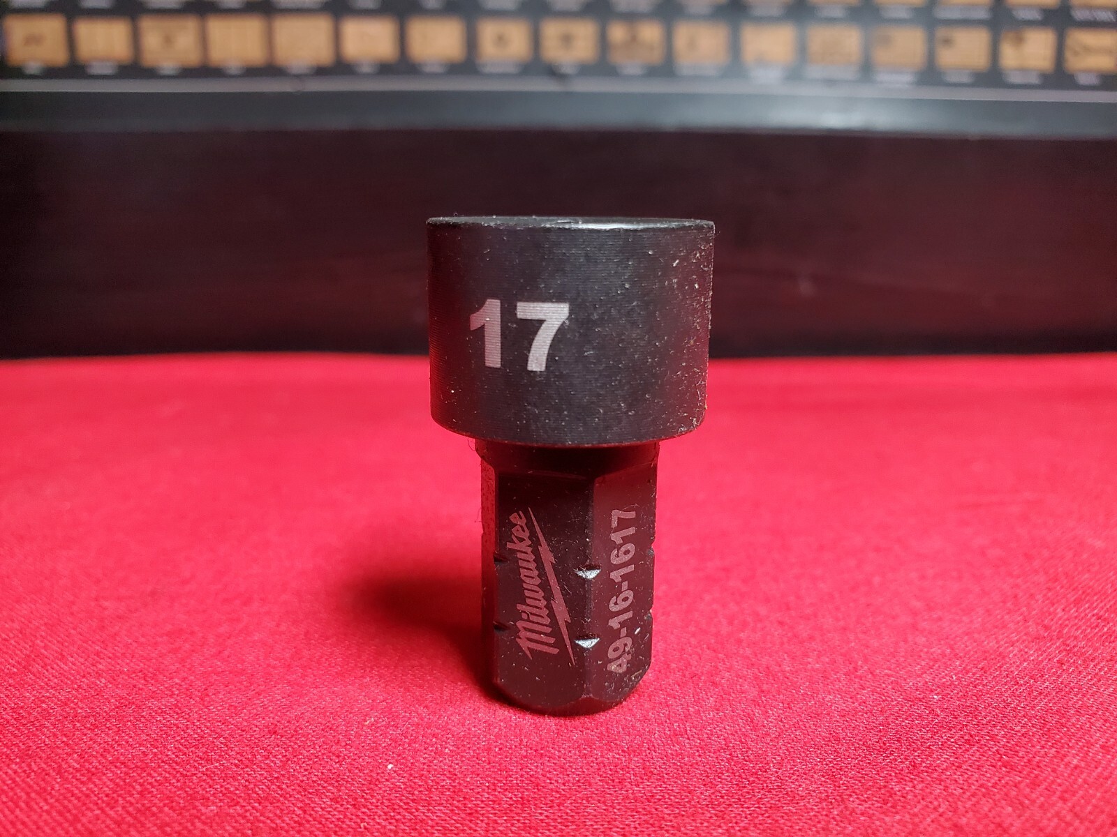 Milwaukee 49-16-1617 INSIDER Box Ratchet Sockets 6 Point 17mm Free Shipping 🚢
