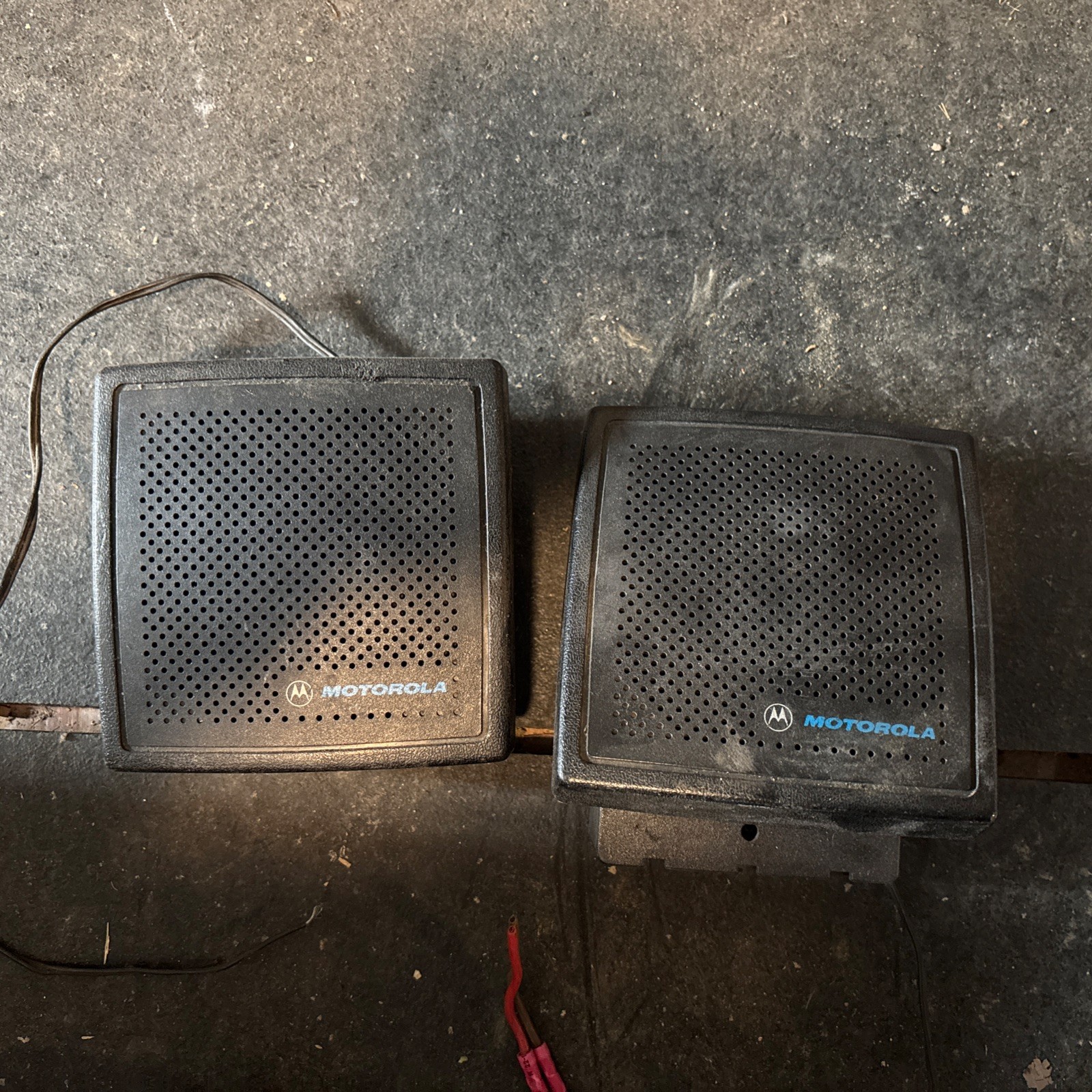 Lot of 2 Motorola HSN9326A 5W Remote External Speaker