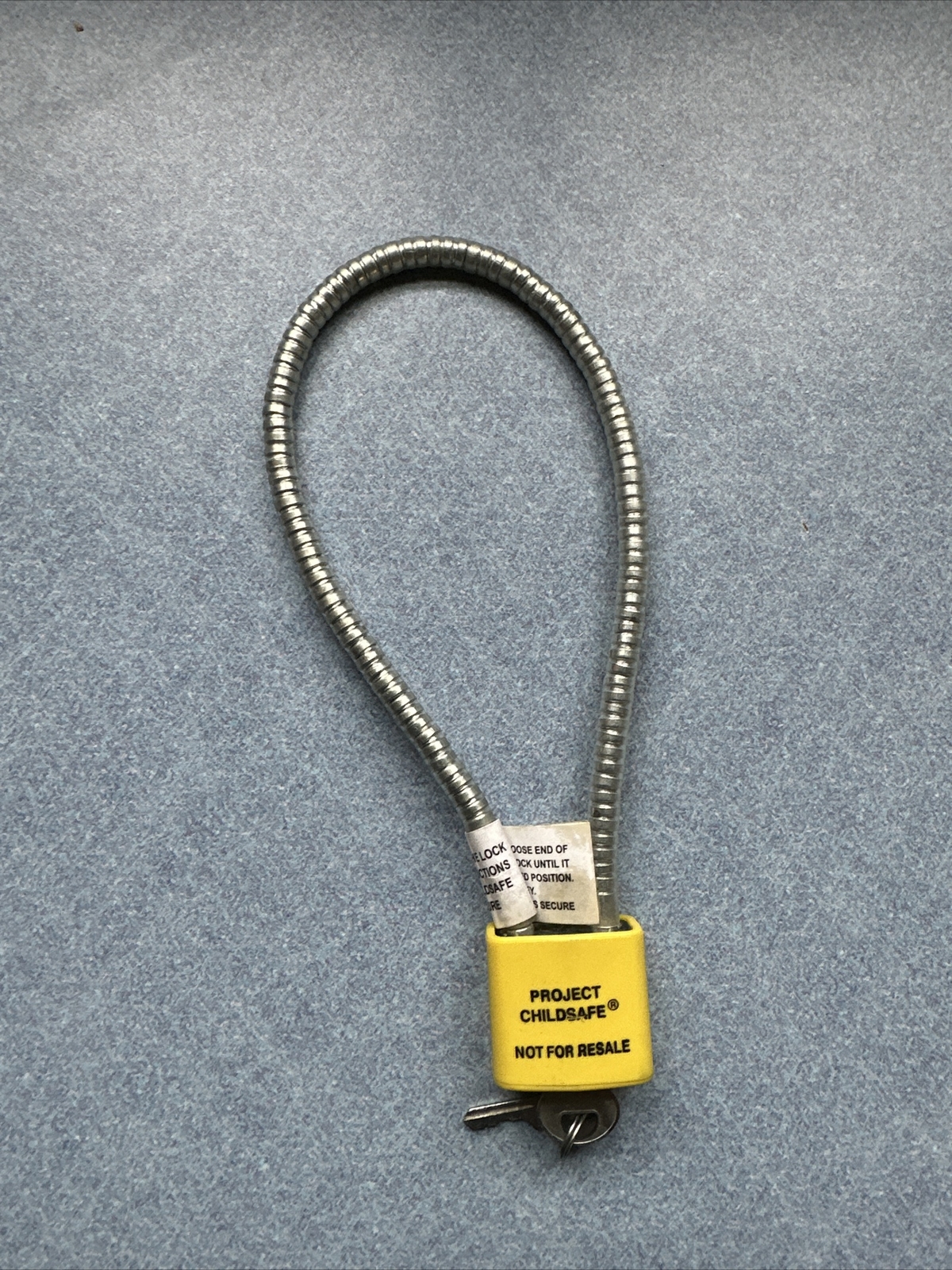 Project Childsafe Cable Gun Lock For Pistols Shotguns Rifles 1 Key 13.5 Inch