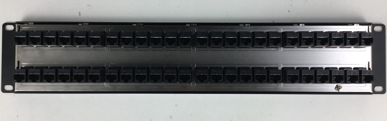 Signamax 48458FTHD-C6 48-Port Category 6 feed-thru patch pan
