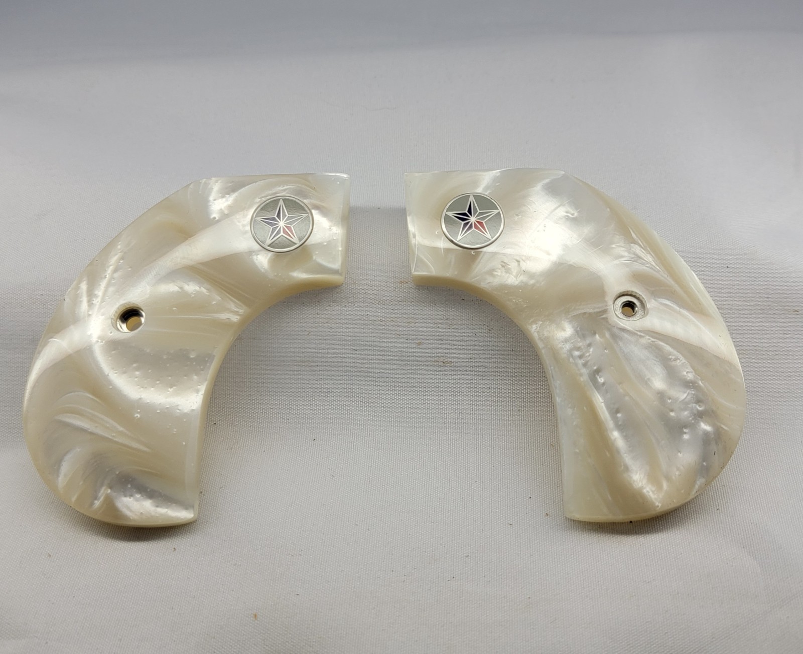 Ruger Wrangler Birdshead Grips in White Pearl Acrylic with Texas Star Medallion