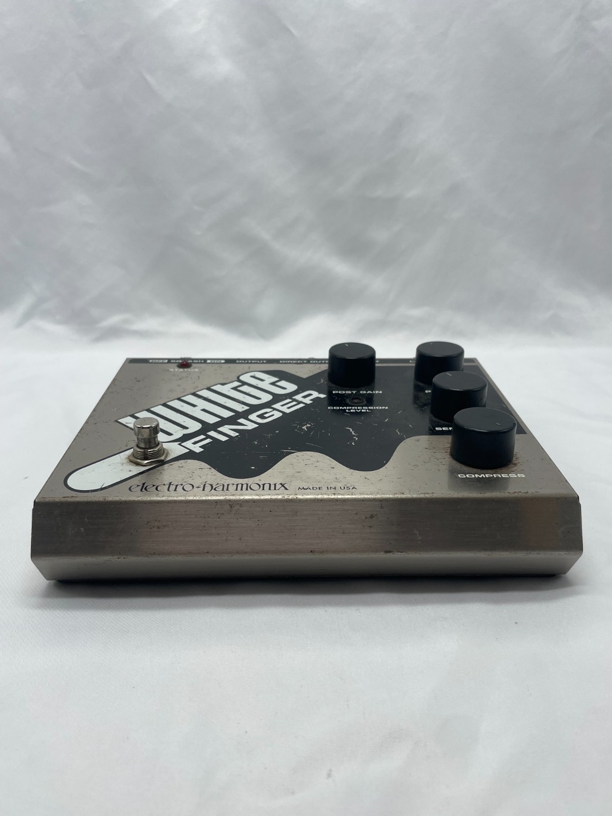 Electro-Harmonix White Finger Analog Optical Compressor with 40V Power Supply