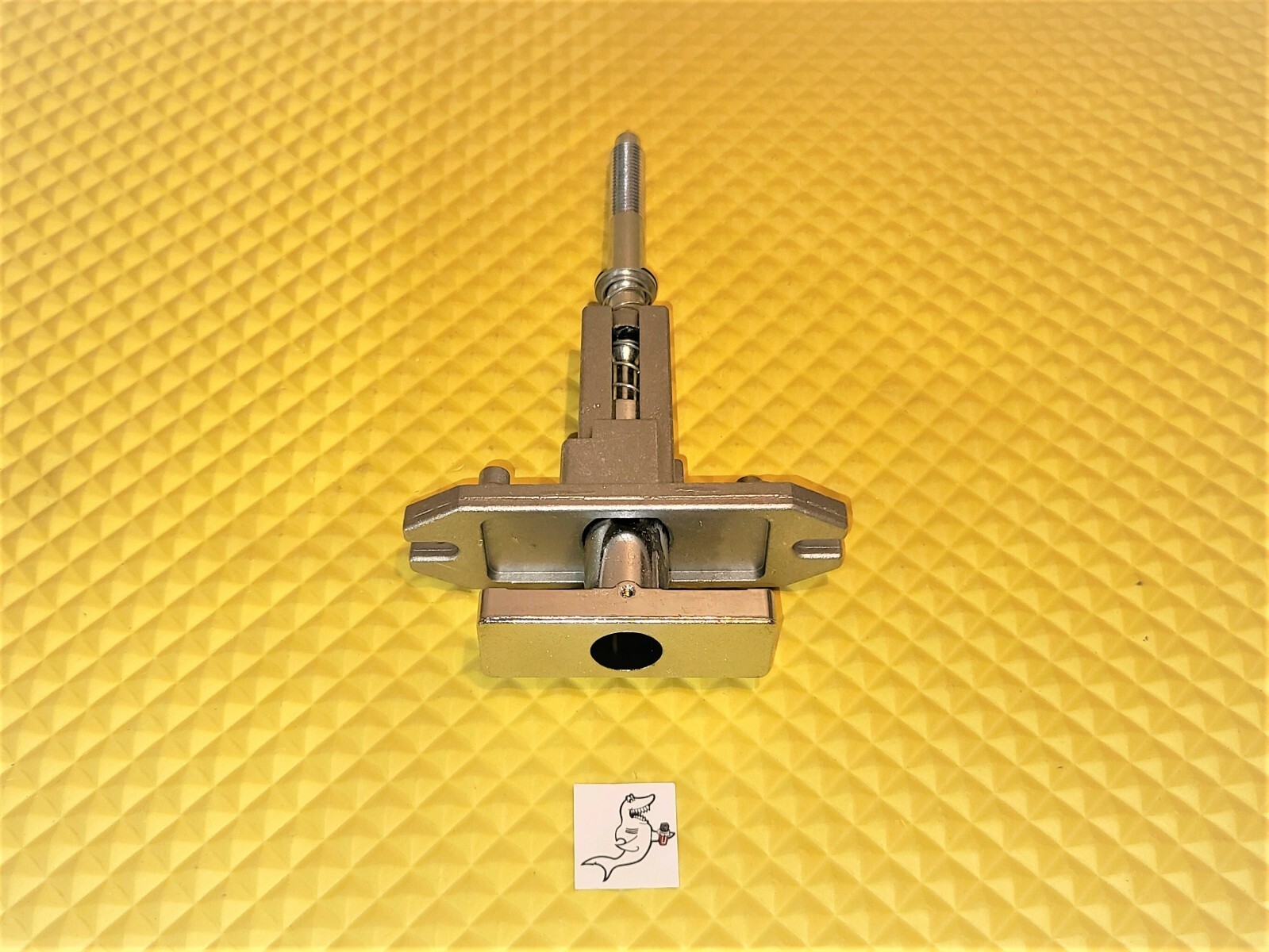 VENDO 511, 540, 576, 621, 720, 721, 840 SODA VENDING MACHINE T-HANDLE ASSEMBLY
