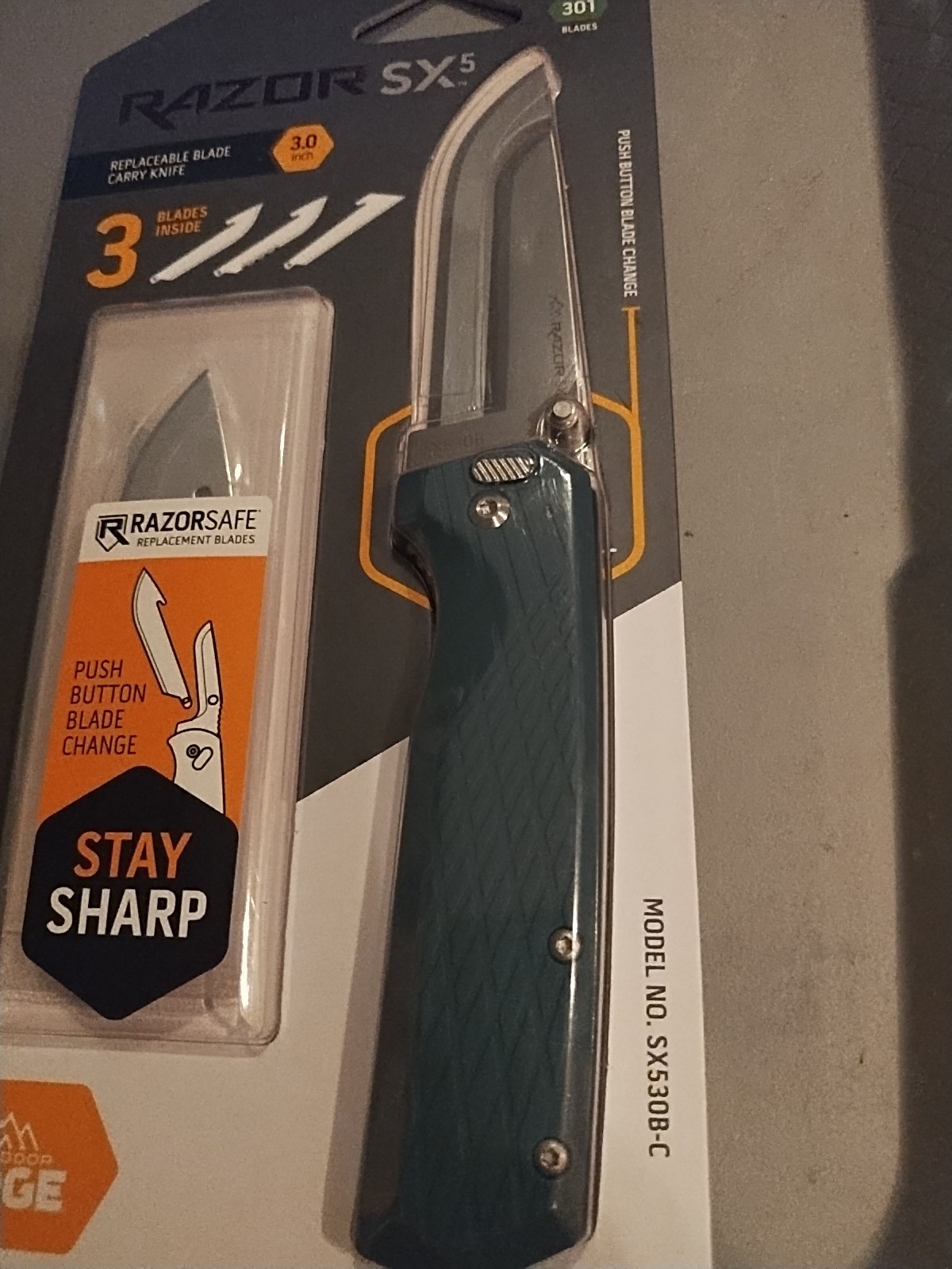 Outdoor Edge Razor SX5 Folding Knife 3  Replaceable Blades GFN Handle Linerlock