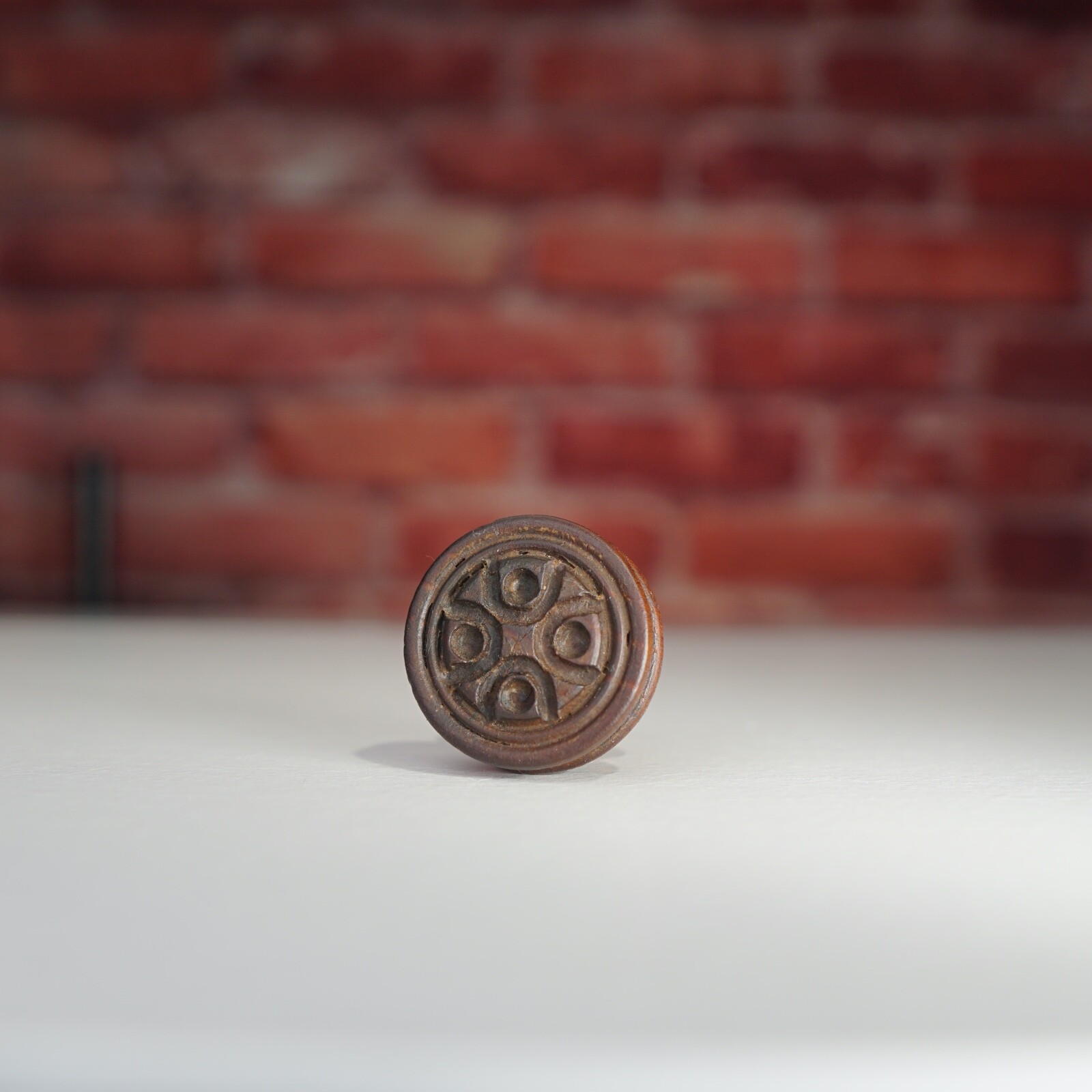 Vintage GE Tube Radio Knob Hardwood (1 knob) 1930s Deco D Shaft Y1279