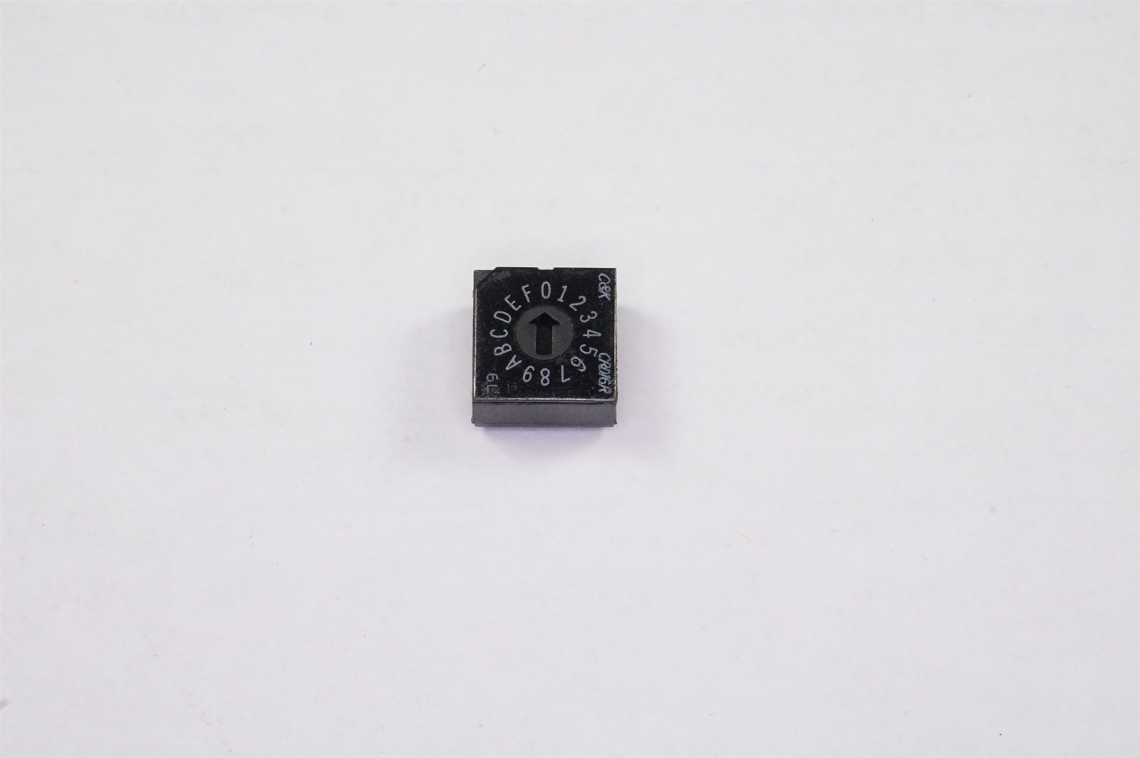 CRD16RM0SB C&K DIP Switch Hexadecimal Rotary Flush Actuator 20V AC/DC 0.4VA SMT
