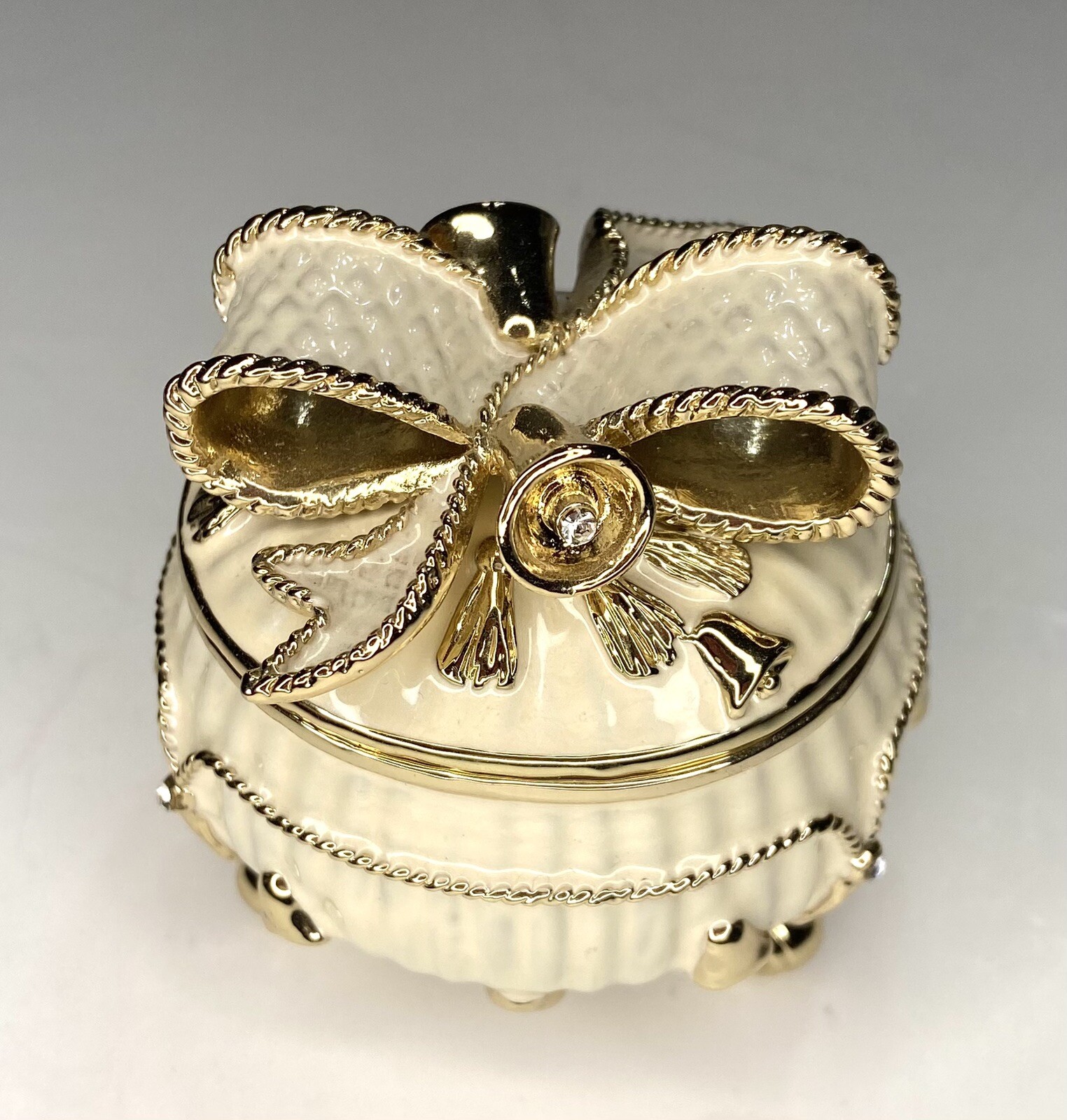 Wedding Bell Enamel Hinged Trinket /  Pill Box EUC! 2.25 In Tall