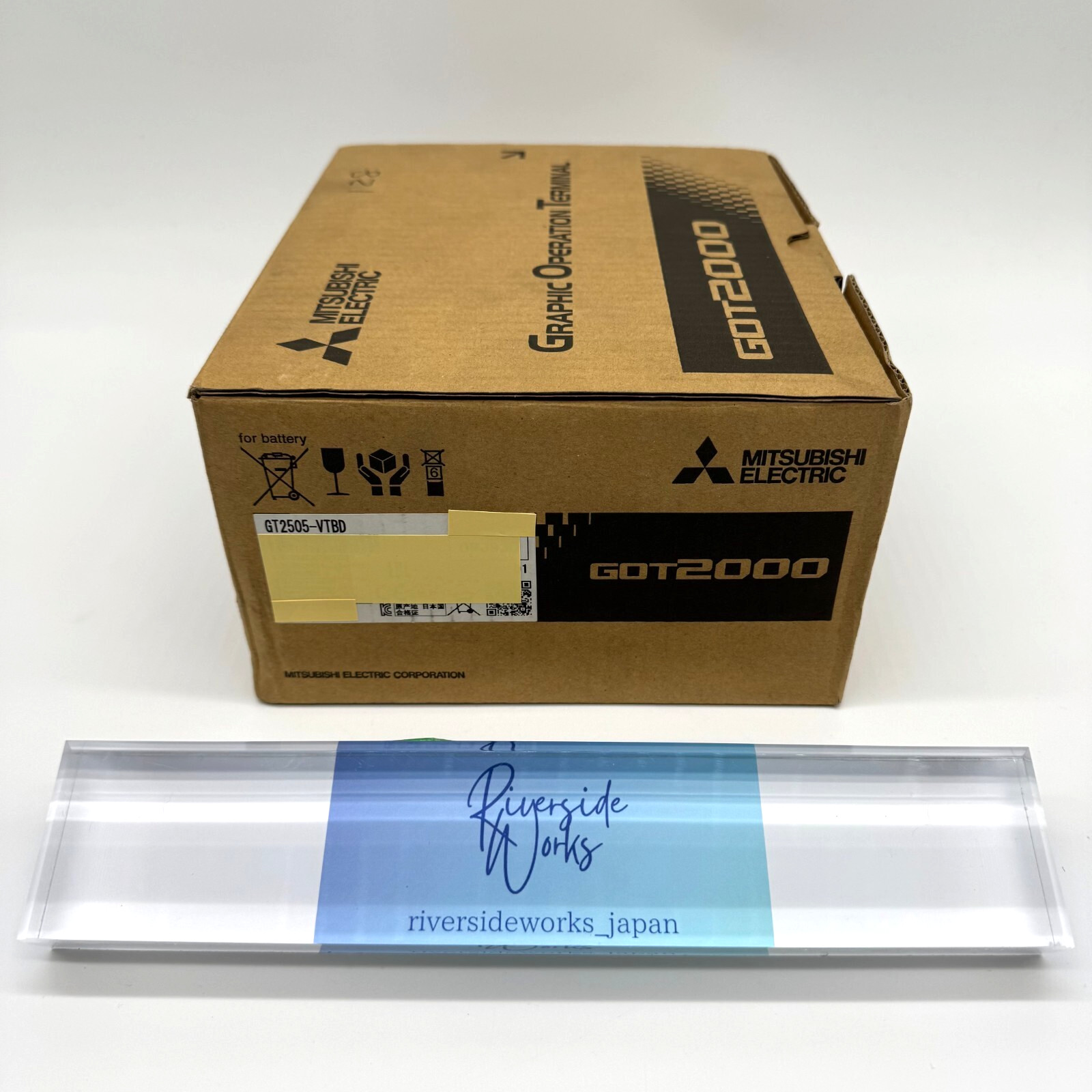 Mitsubishi GT2505-VTBD Display Unit Touch Panel Operation Terminal New