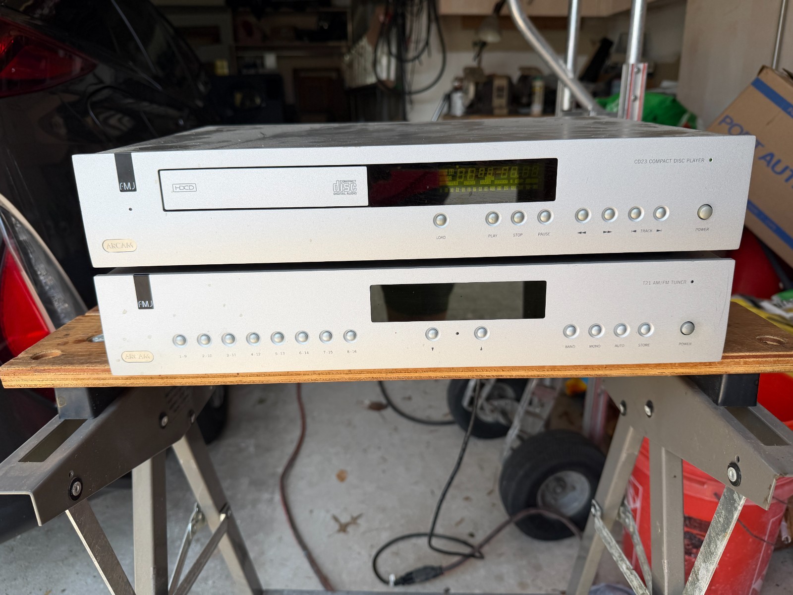 ARCAM T21 Tuner FMJ plays well - Audiophile