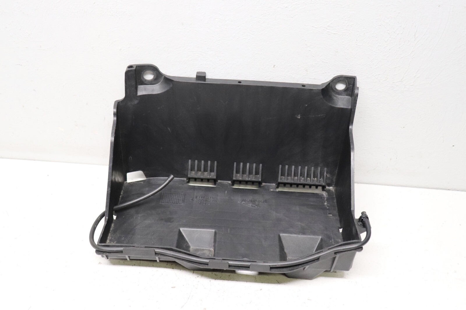 P911182 2009-2015 Jaguar XF Battery Tray Holder Assy 8X23-10764-AC OEM
