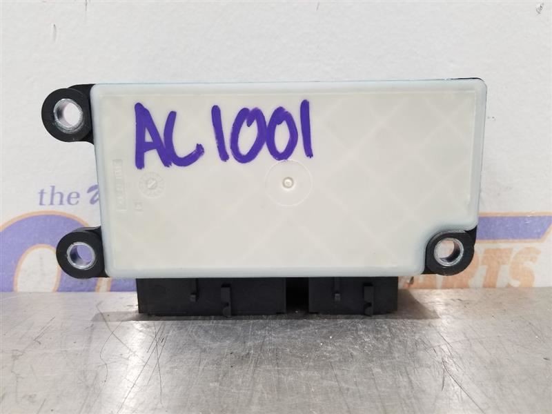 19 CHEVY TAHOE SRS BAG MODULE 13584587