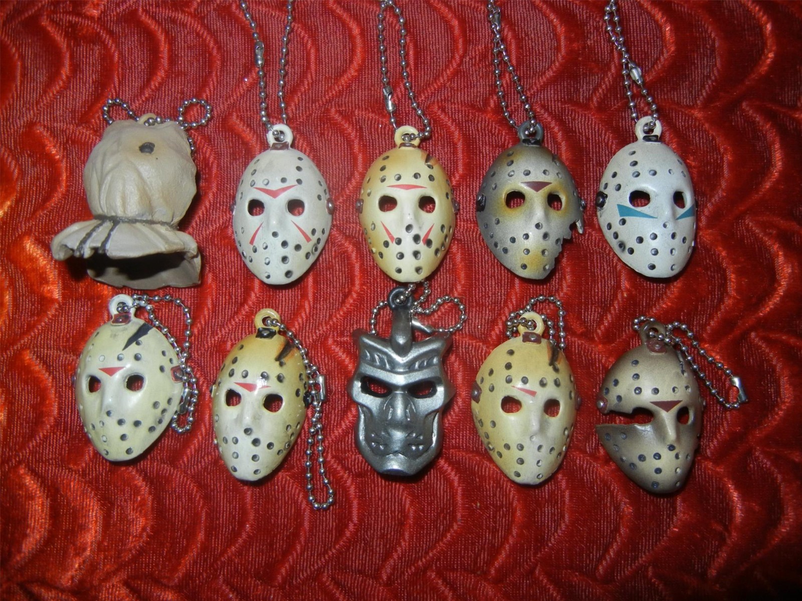 JASON VOORHEES FRIDAY 13th MINI MASK SET - KEYCHAIN - ORNAMENT HANGERS - 10pc