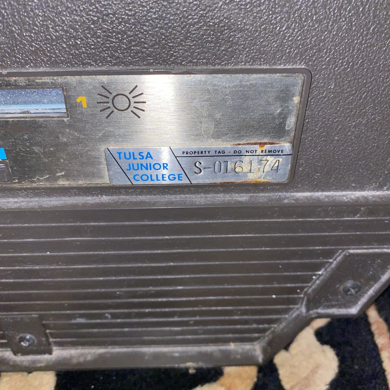 Vintage 3M Overhead Projector Model 120 READ