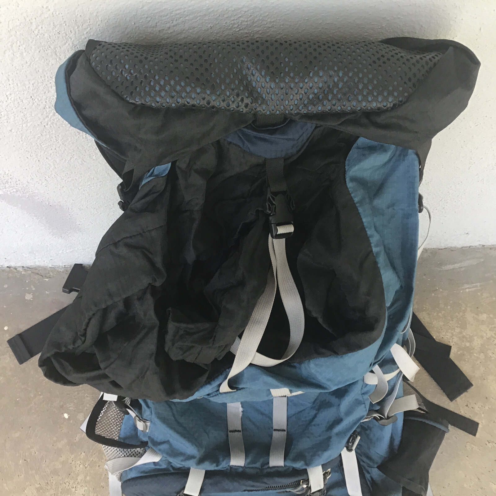 Gregory Shasta Hiking Trail Camping Internal Frame Backpack Size Large Blue Gray