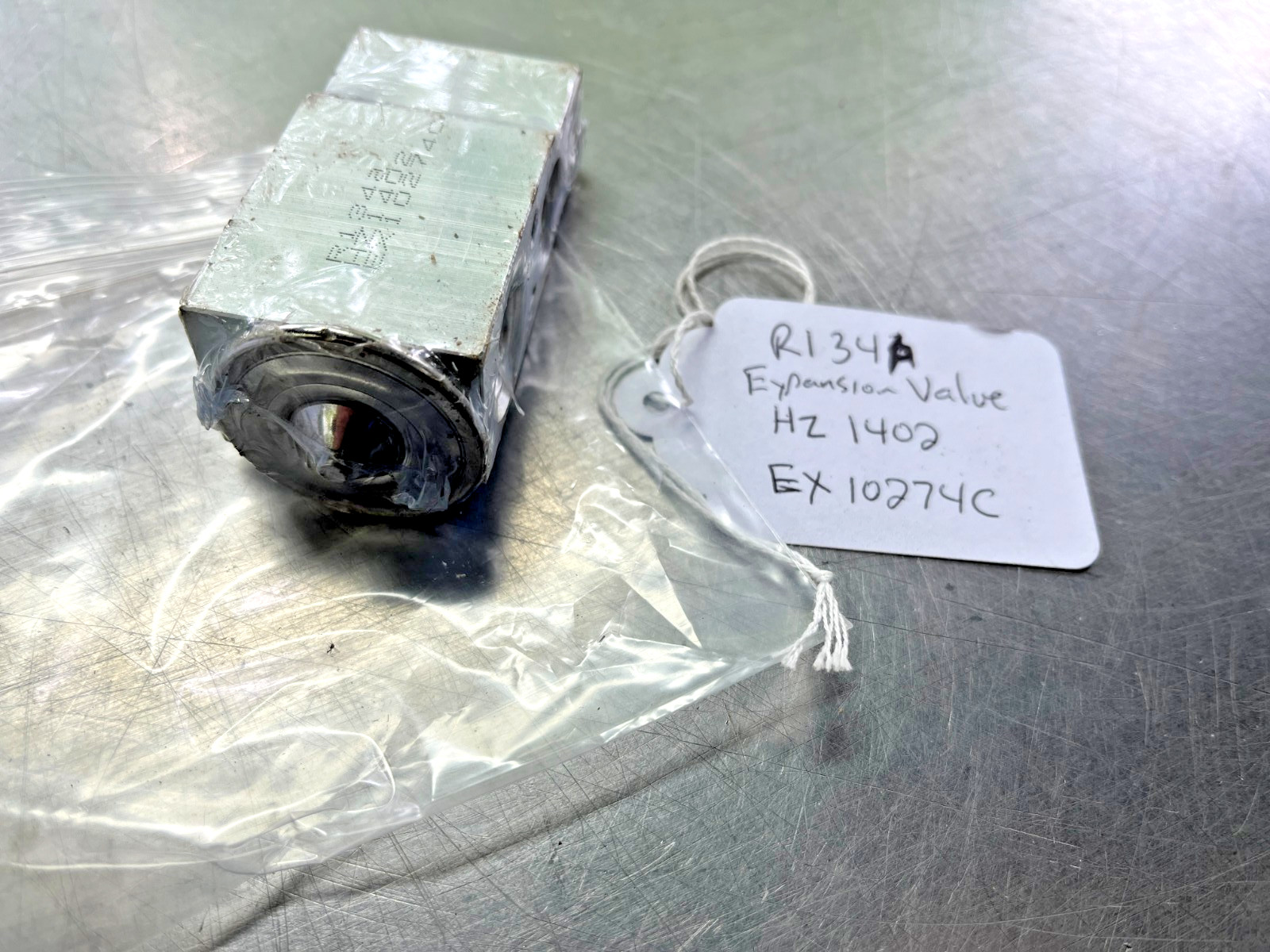 R134  Expansion VALVE  EX10274C , HZ21402