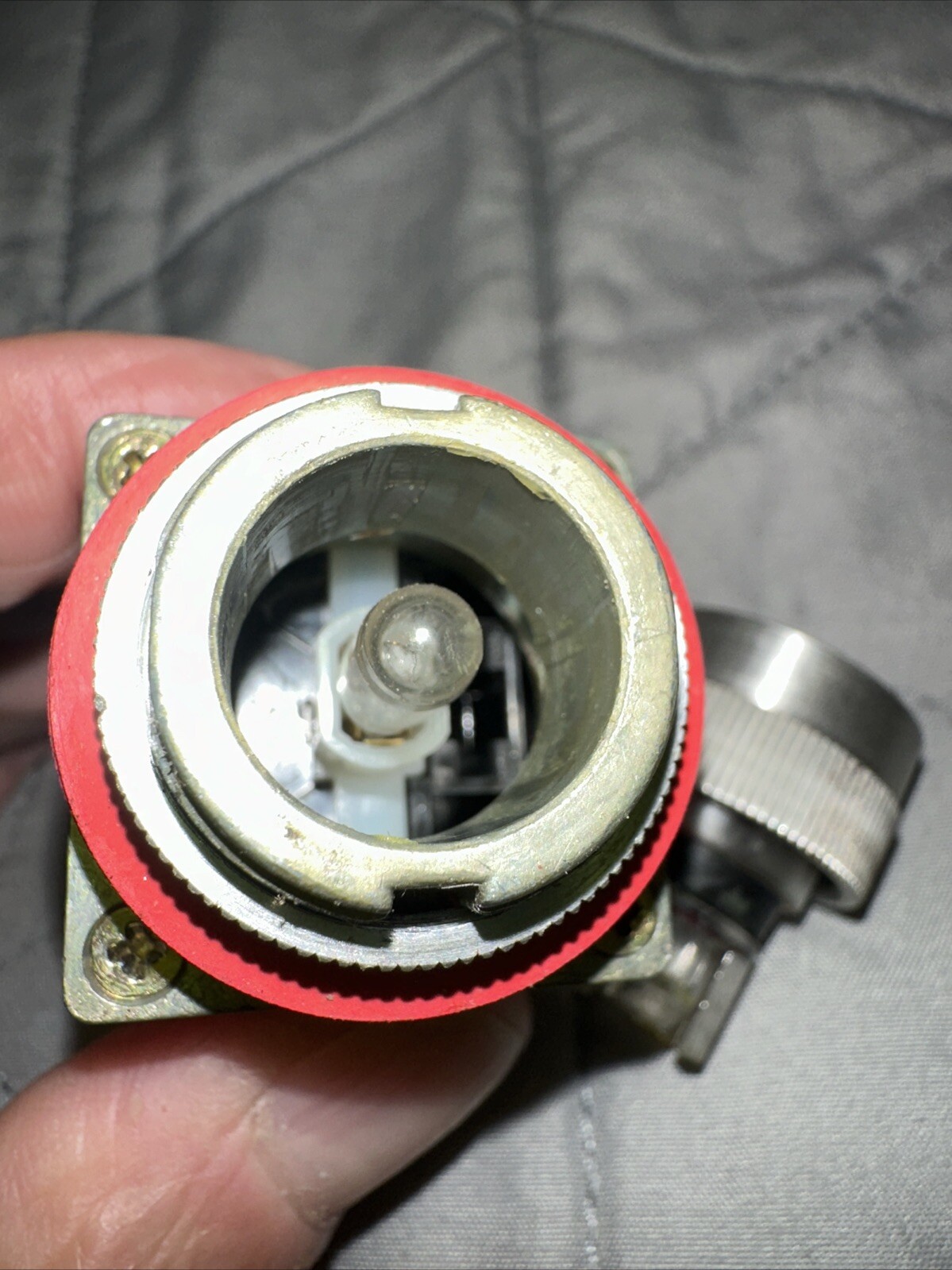 Allen-Bradley Catalog 800MR-P16S Series D Red Indicator Light