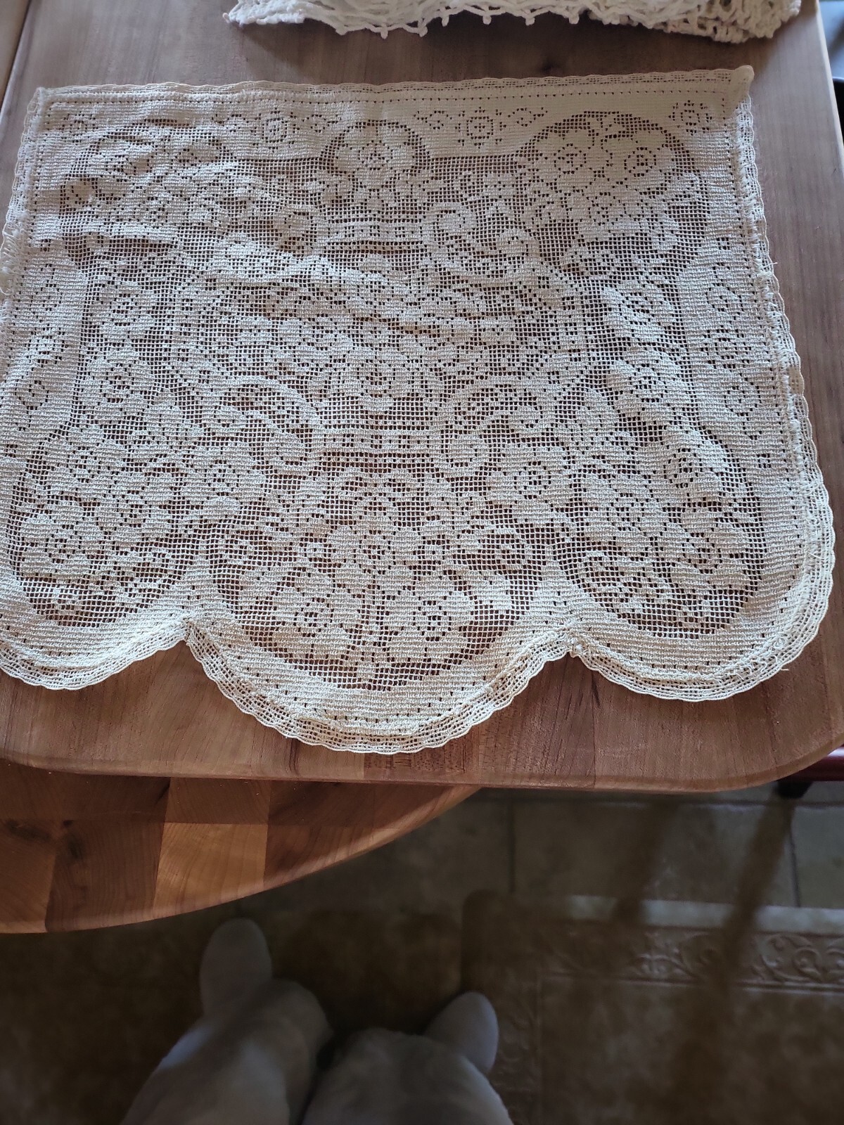 Two Headrests And Four Armrests Set Lace Fillet