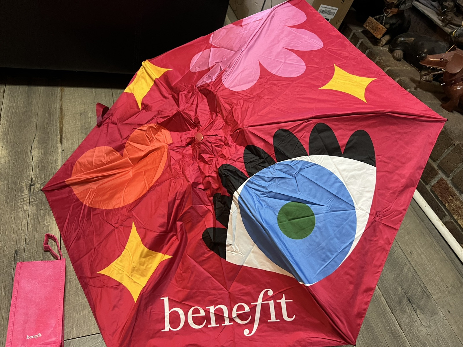 benefit Cosmetics pink Umbrella in pouch brand new