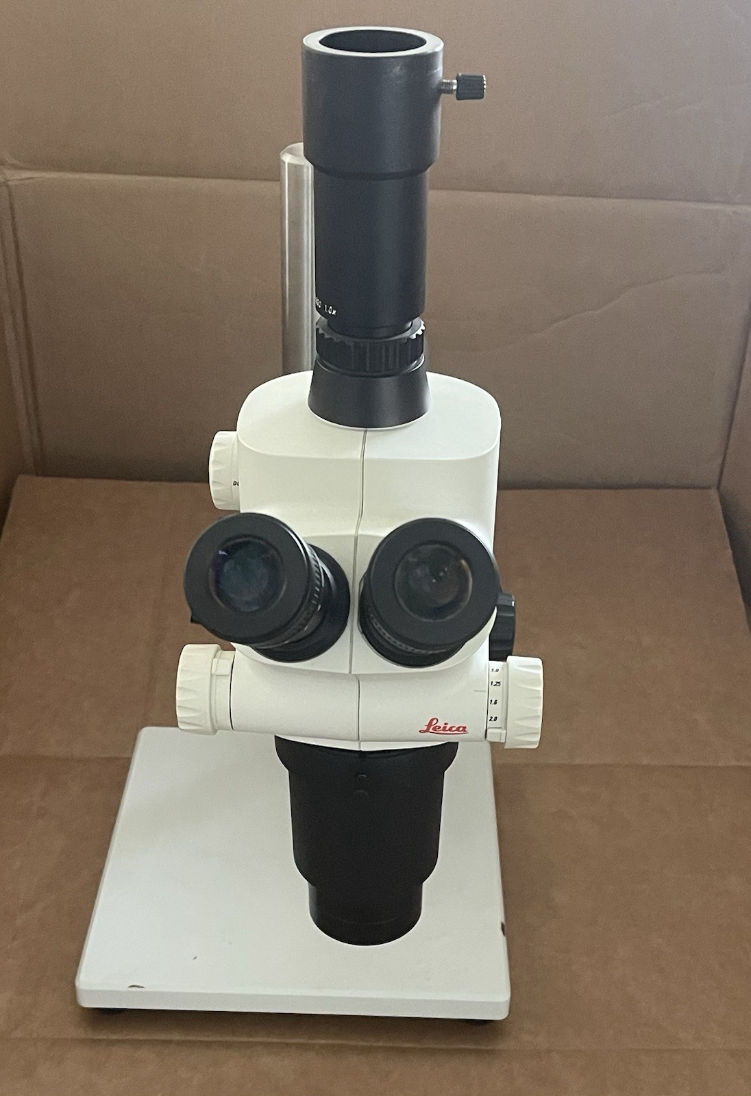 Leica S8AP0 Sterozoom Microscope With Boom Stand 10446329 10446335 10445930