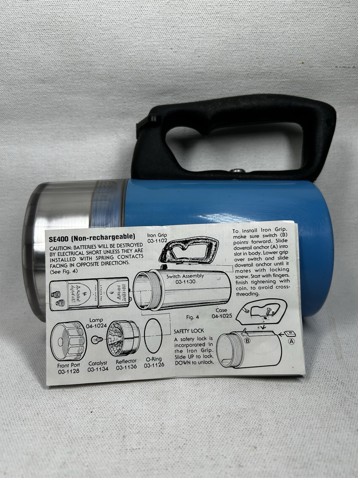 Underwater Kinetics SE200 Waterproof Scuba Dive Light Lantern