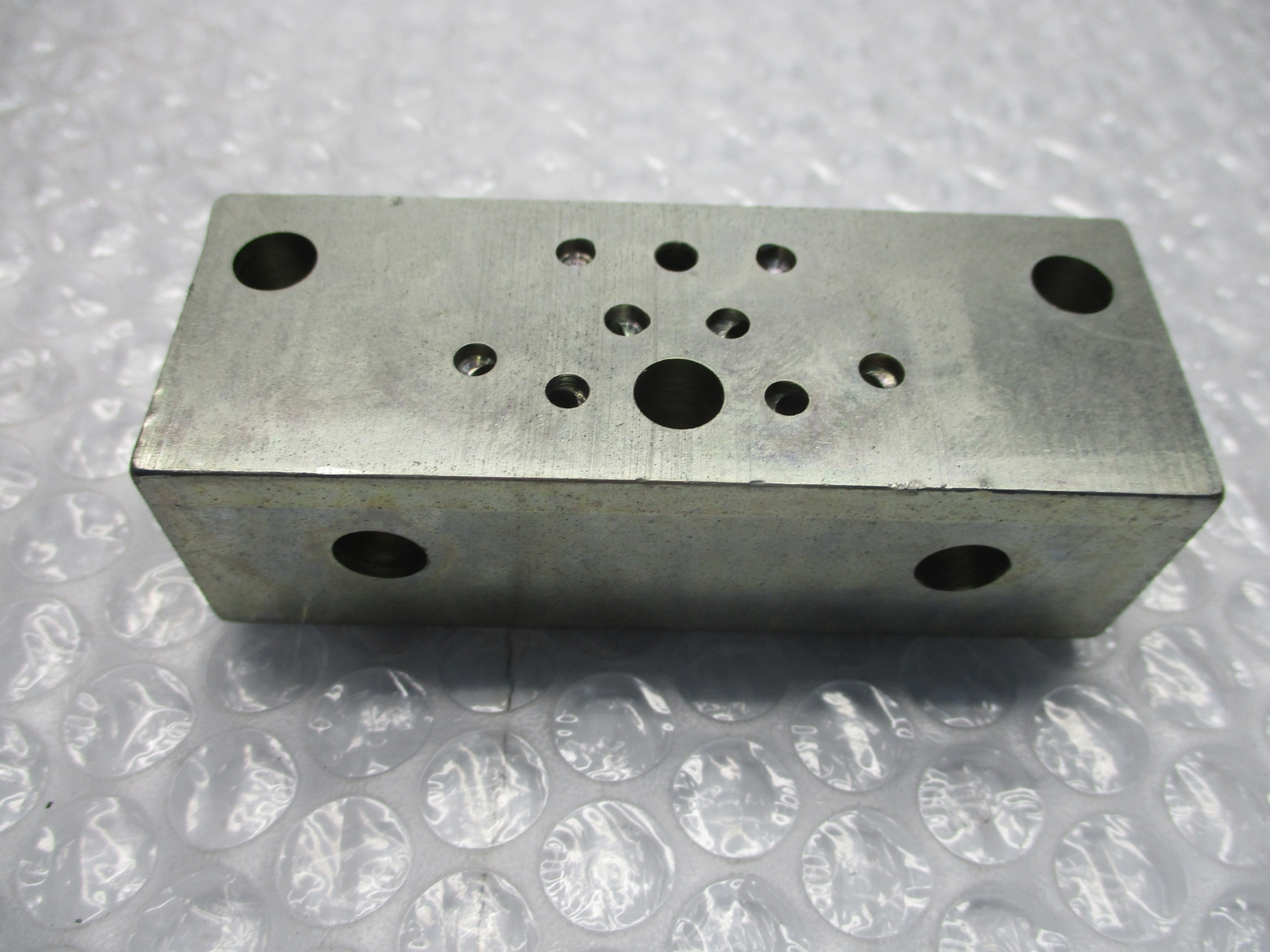 VALVE BLOCK HYD 3500 PSI WORKING PRESS NSNP