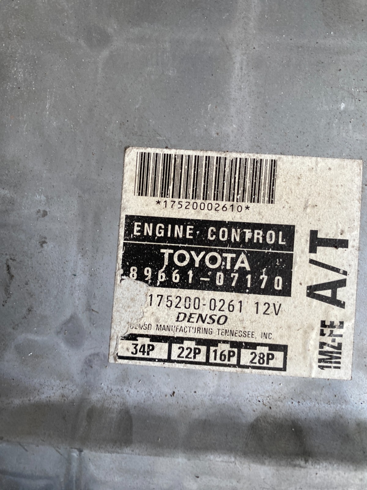 1998 Toyota Avalon Engine Control Module ECM ECU With Brackets 89661-07170