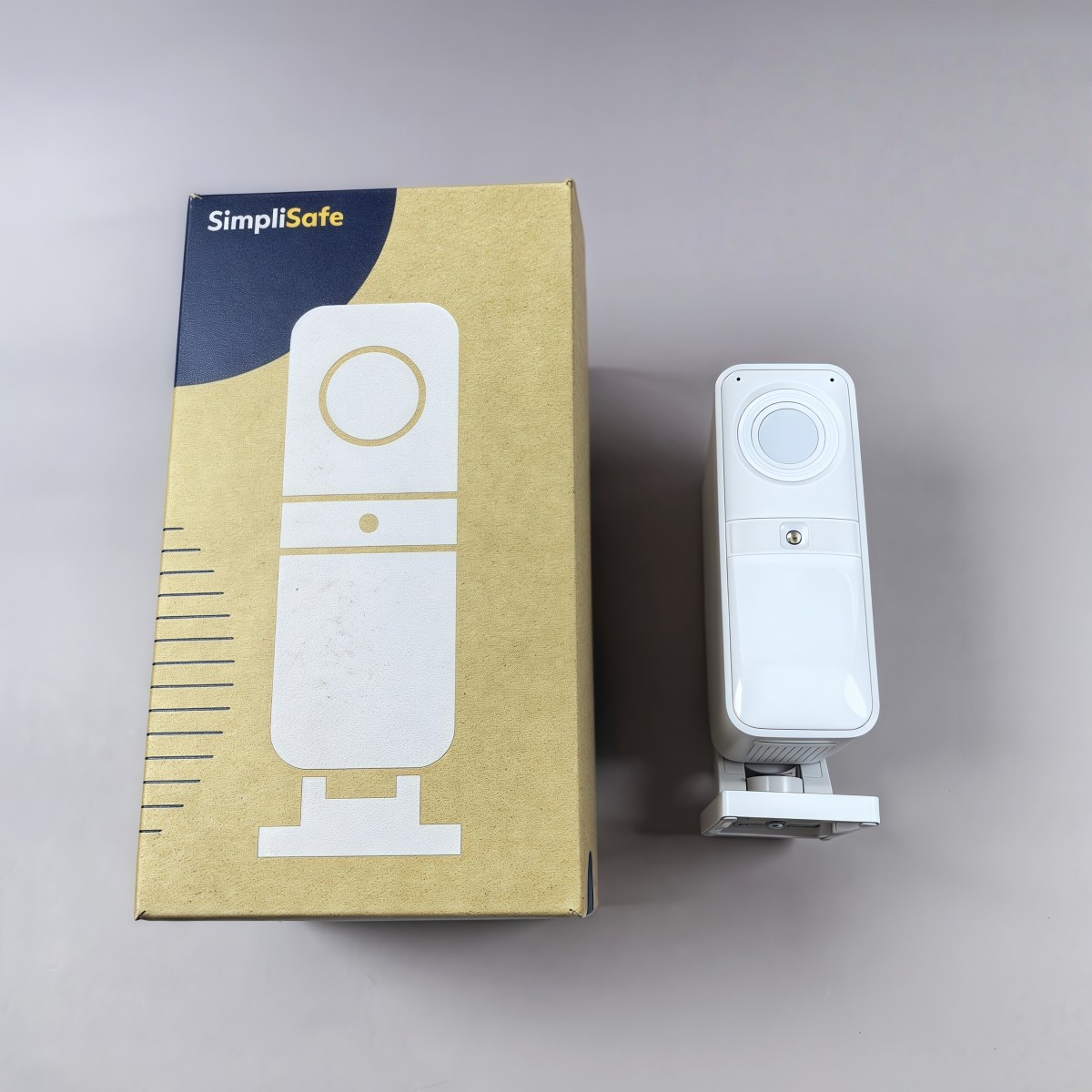 SimpliSafe Smart Alarm Wireless Indoor Security Camera CM006 Night Motion Cam