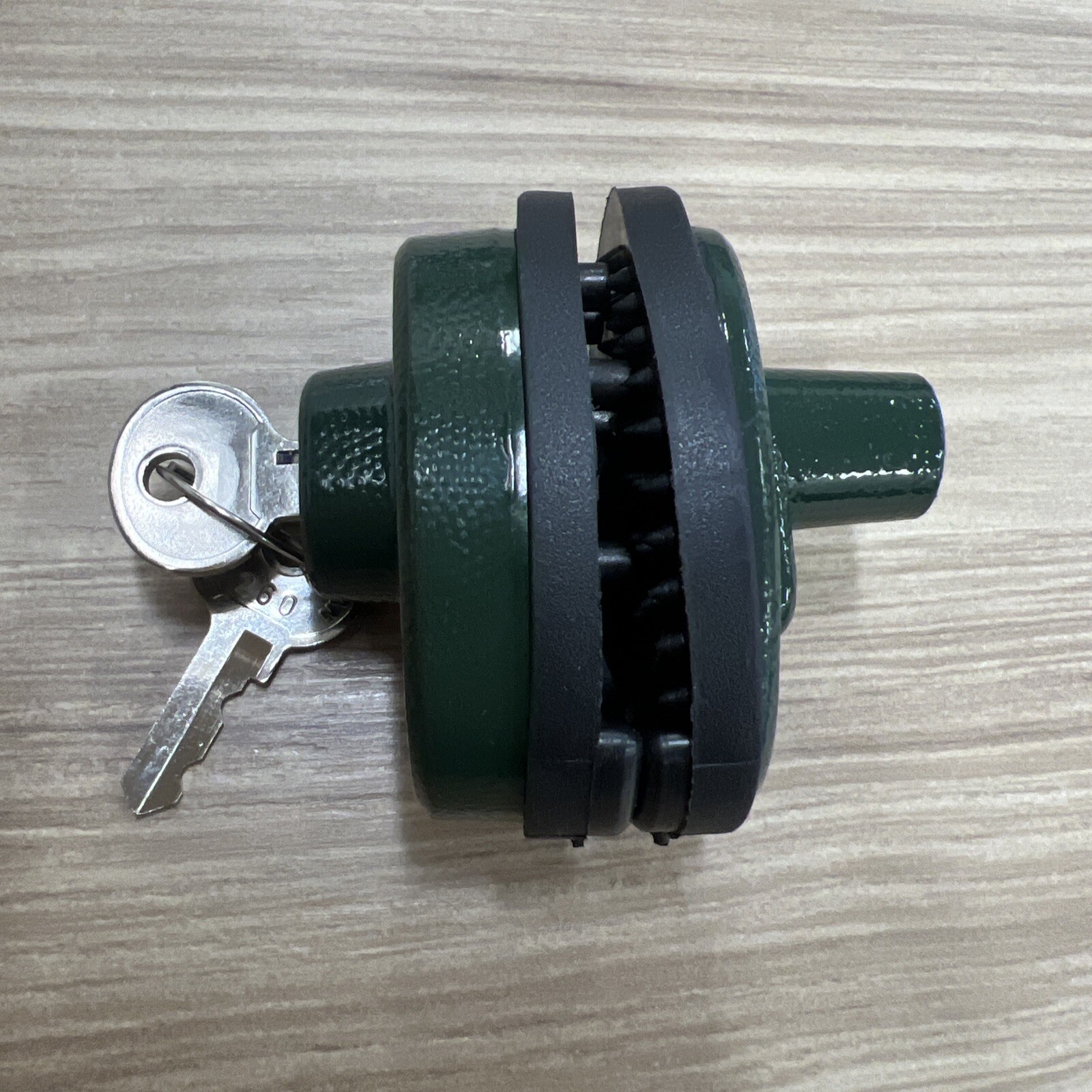 Noble Guard Green Gun Lock + 2 Keys Dark Green EUC