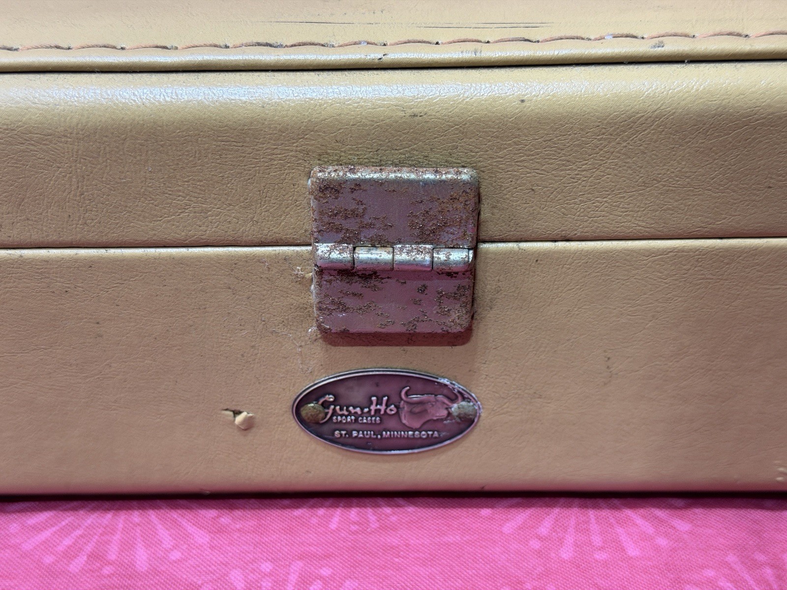 Vintage Winchester Gun-Ho Takedown Case