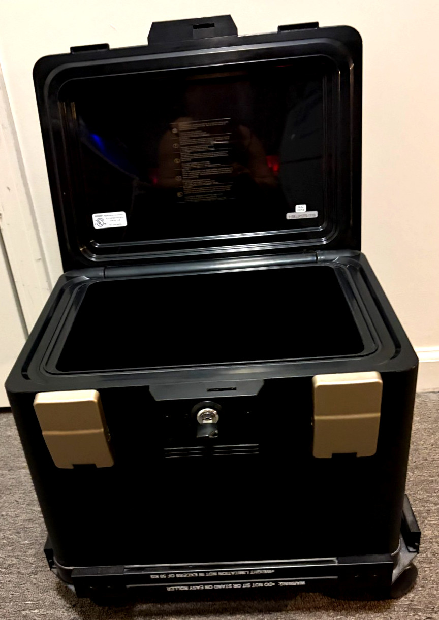 HONEYWELL LARGE PORTABLE ROLLING FIREPROOF WATERPROOF SAFE