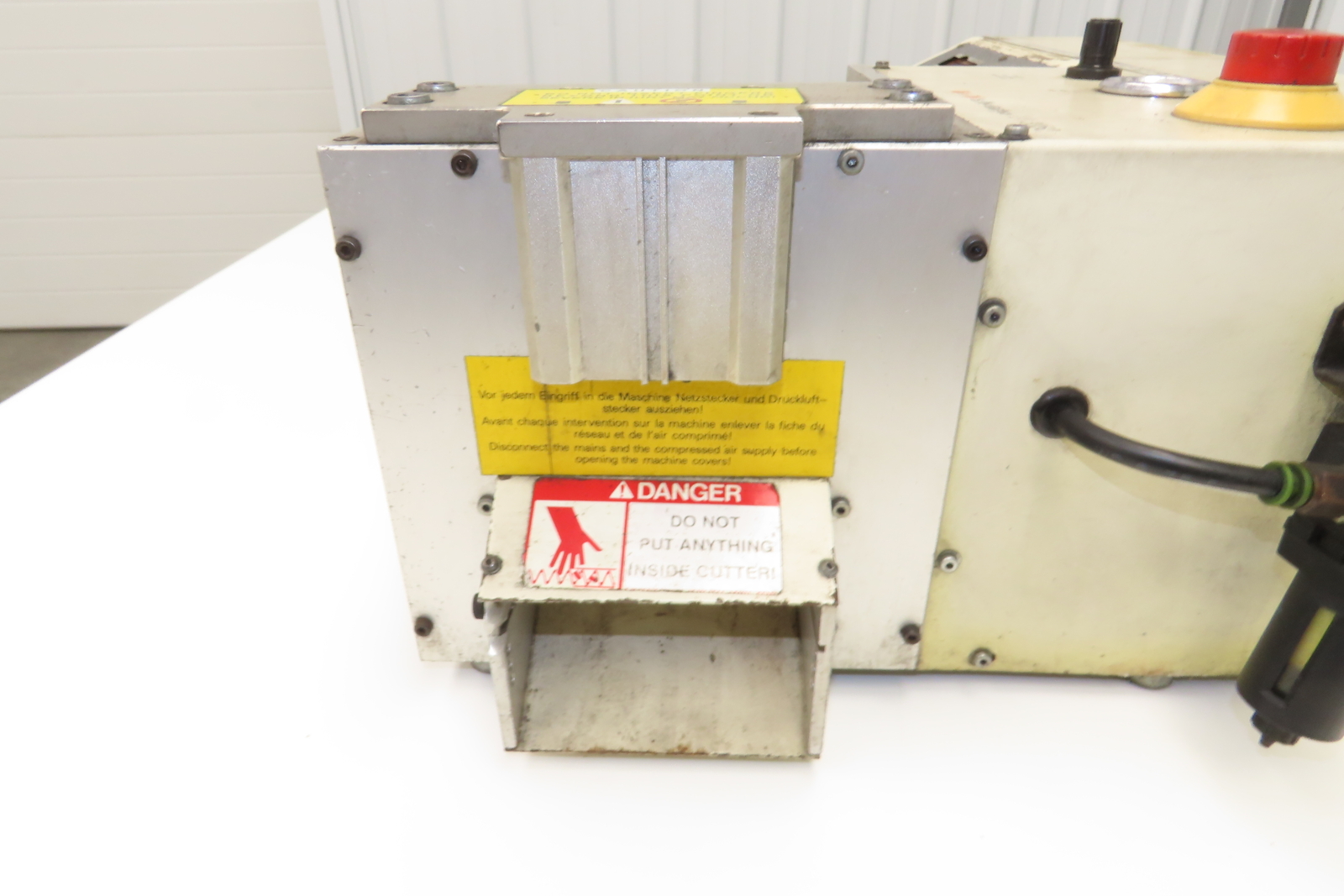 Schleuniger OC-3950 OmniCut Automatic Cutting Machine Wire Cable Fiber Optic