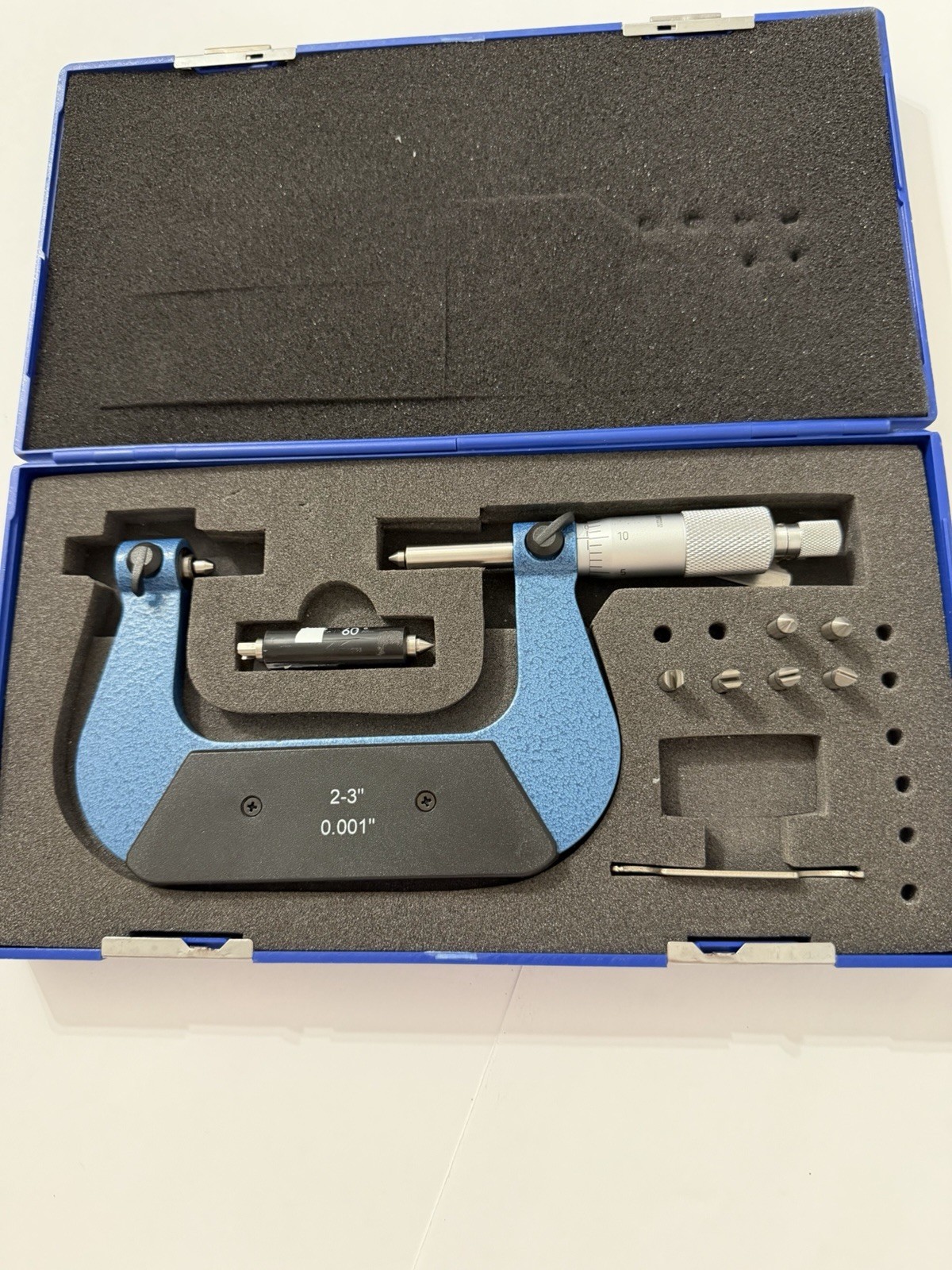 Screw Thread Micrometer 2-3”w/ Case. W/interchangeable anvils (#11)