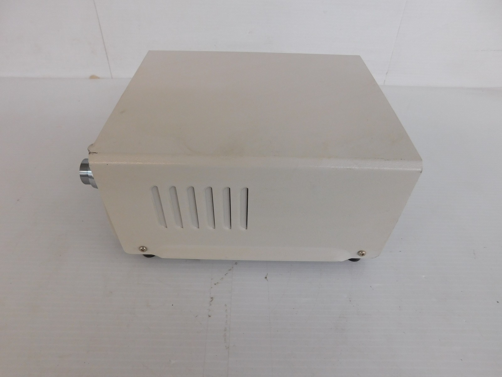 MOTIC MLC-150C ILLUMINATOR FIBER OPTIC LIGHT SOURCE (IHB26)